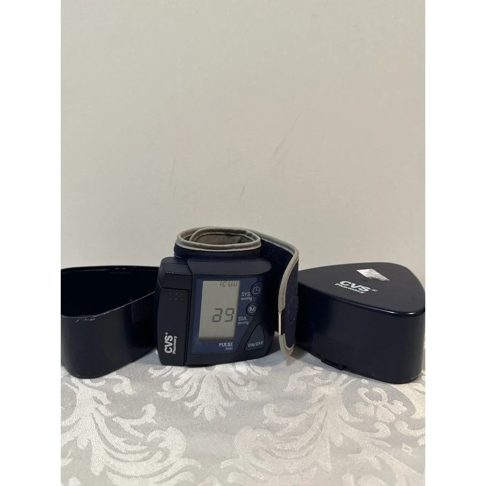 CVS Pharmacy wrist blood pressure monitor 271249 (3BU1-3) Working